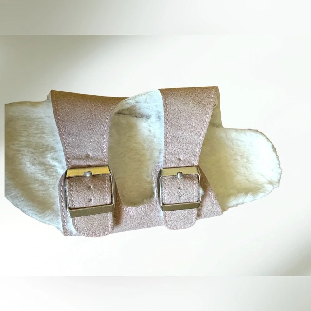 Sugar & Jade Tween Girls Faux Fur Double Buckle Slides - Pink Size 4 NWT